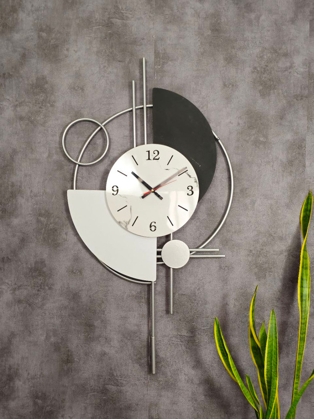 ساعت دیواری