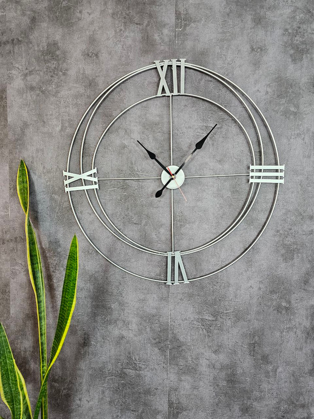 ساعت دیواری